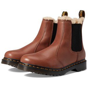 Dr. Martens 2976 Leonore Saddle Tan